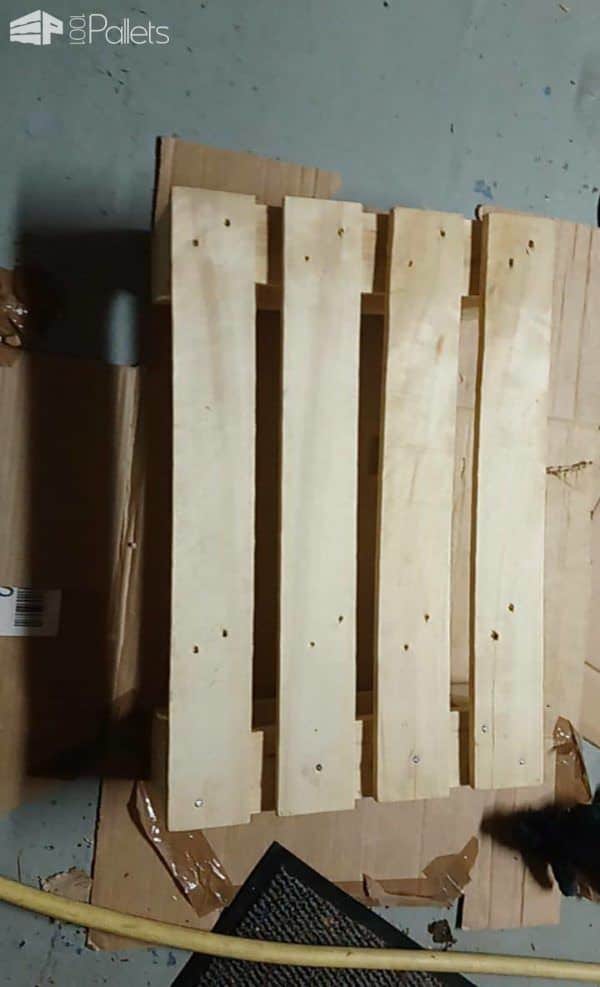 Pencils Not Necessary Pallet Equipment Stand Pallet Bookcases & Bookshelves Pallet TV Stands & Racks Pencils Not Necessary Pallet Equipment Stand Pallet Bookcases & Bookshelves Pallet TV Stands & Racks