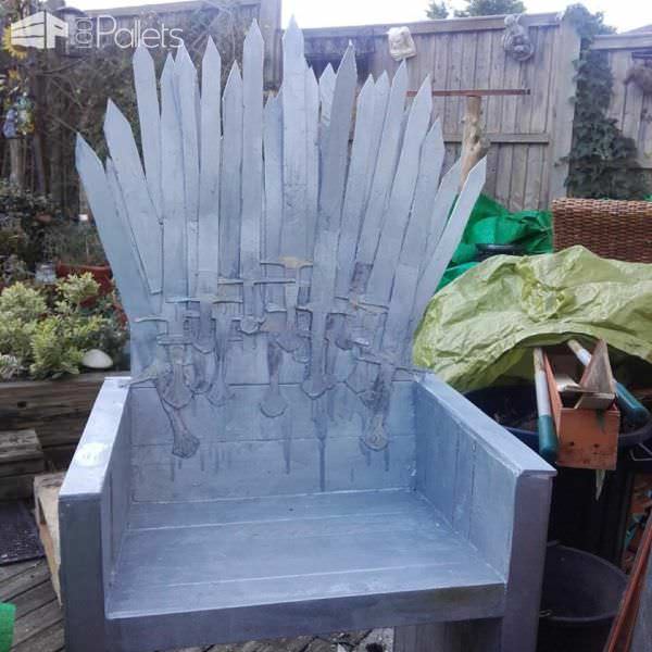 Poor Mans Pallet Iron Throne Chair For Your Man Cave Pallet Benches, Pallet Chairs & Stools Poor Mans Pallet Iron Throne Chair For Your Man Cave Pallet Benches, Pallet Chairs & Stools
