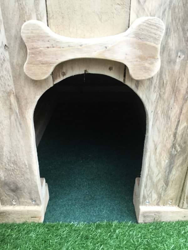 Barkin’ Beautiful Pallet Doghouse & Picket Fence Animal Pallet Houses & Pallet Supplies Barkin’ Beautiful Pallet Doghouse & Picket Fence Animal Pallet Houses & Pallet Supplies