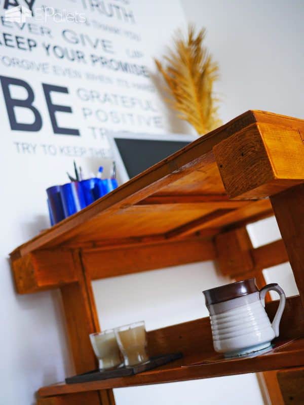 Easy Pallet Desk Also Makes Great Kids Art Desk Pallet Desks & Pallet Tables Easy Pallet Desk Also Makes Great Kids Art Desk Pallet Desks & Pallet Tables