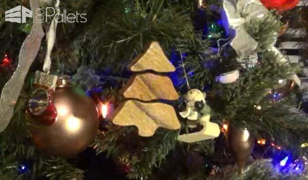 Pallet Wood Sectional Christmas Tree Ornament DIY Pallet Video Tutorials Pallet Home Décor Ideas Pallet Wood Sectional Christmas Tree Ornament DIY Pallet Video Tutorials Pallet Home Décor Ideas