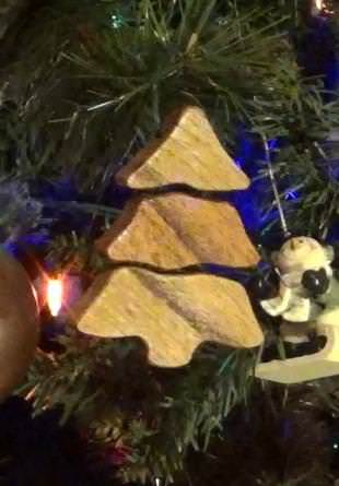 Pallet Wood Sectional Christmas Tree Ornament DIY Pallet Video Tutorials Pallet Home Décor Ideas Pallet Wood Sectional Christmas Tree Ornament DIY Pallet Video Tutorials Pallet Home Décor Ideas
