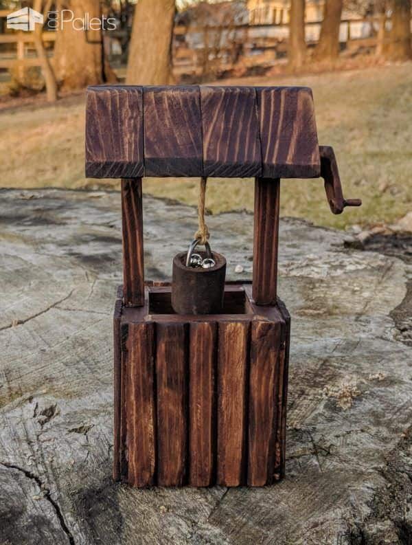 Miniature Pallet Wishing Well Is Perfect for Gnome Yard! Pallet Home Décor Ideas Miniature Pallet Wishing Well Is Perfect for Gnome Yard! Pallet Home Décor Ideas