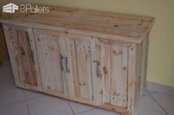 Multi-purpose Pallet Cabinet Adds Storage! Pallet Cabinets & Wardrobes Multi-purpose Pallet Cabinet Adds Storage! Pallet Cabinets & Wardrobes