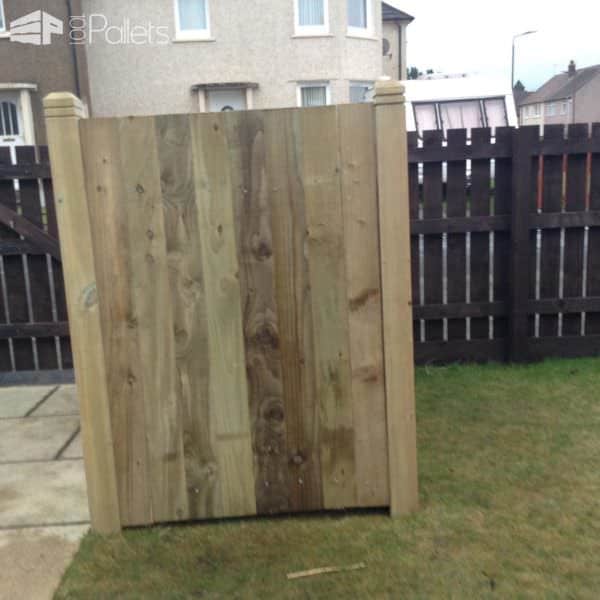 Pallet Wheelie Bin Shed Aka Garbage Can Enclosure Pallet Sheds, Cabins, Huts & Playhouses Pallet Wheelie Bin Shed Aka Garbage Can Enclosure Pallet Sheds, Cabins, Huts & Playhouses