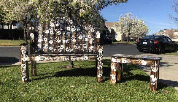 Enjoy the Little Things Pallet Bench Set Pallet Benches, Pallet Chairs & Stools Enjoy the Little Things Pallet Bench Set Pallet Benches, Pallet Chairs & Stools