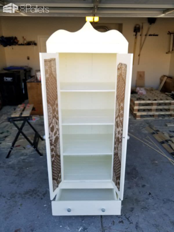 Pallet French Country Cabinet: Diy Video Tutorial DIY Pallet Video Tutorials Pallet Cabinets & Wardrobes Pallet French Country Cabinet: Diy Video Tutorial DIY Pallet Video Tutorials Pallet Cabinets & Wardrobes