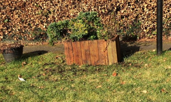 Simple, Attractive Planter Made From Pallets! Pallet Planters & Compost Bins Simple, Attractive Planter Made From Pallets! Pallet Planters & Compost Bins