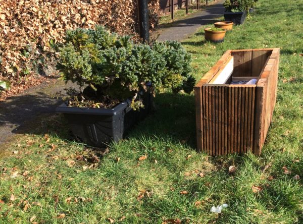 Simple, Attractive Planter Made From Pallets! Pallet Planters & Compost Bins Simple, Attractive Planter Made From Pallets! Pallet Planters & Compost Bins