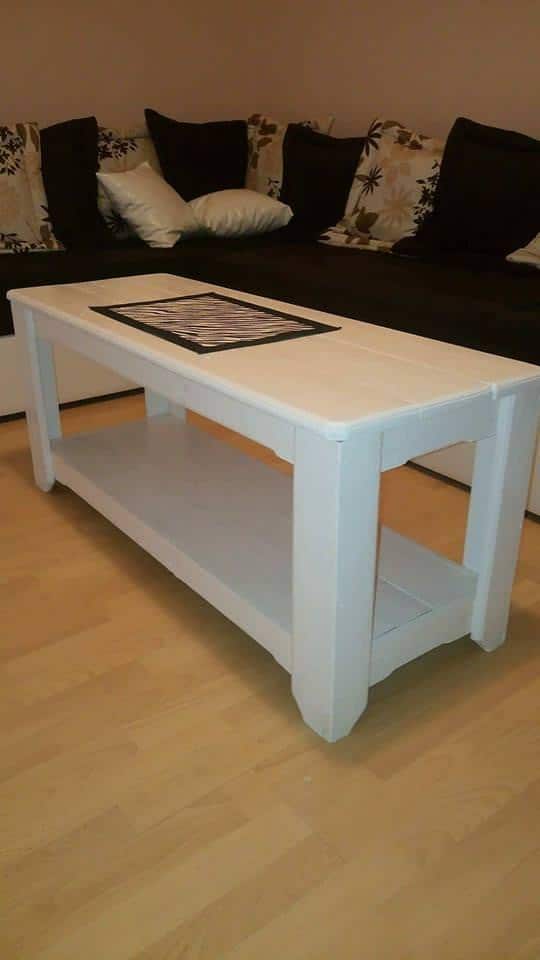 Sleek Coffee Table Made From Two Pallets Pallet Coffee Tables Sleek Coffee Table Made From Two Pallets Pallet Coffee Tables