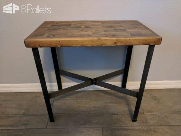Metal Leg Pallet Strips End Table Pallet Desks & Pallet Tables Metal Leg Pallet Strips End Table Pallet Desks & Pallet Tables