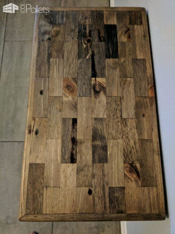Metal Leg Pallet Strips End Table Pallet Desks & Pallet Tables Metal Leg Pallet Strips End Table Pallet Desks & Pallet Tables