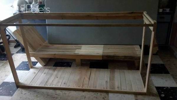 Decorative Pallet Bar or Counter Pallet Bars Pallet Cabinets & Wardrobes Decorative Pallet Bar or Counter Pallet Bars Pallet Cabinets & Wardrobes