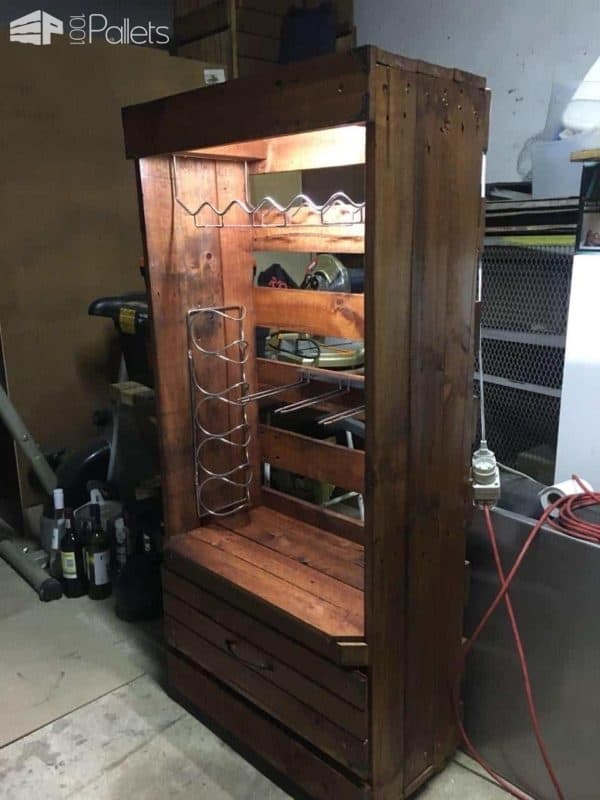 Original Led Lighted Pallet Wine & Glasses Rack Pallet Bars Original Led Lighted Pallet Wine & Glasses Rack Pallet Bars