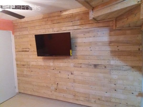 Pallet Focal Wall Adds Pizazz Behind Tv Pallet Walls & Pallet Doors Pallet Focal Wall Adds Pizazz Behind Tv Pallet Walls & Pallet Doors