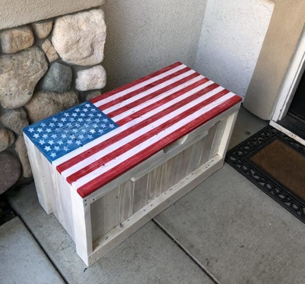 Patriotic Pallet Bench Features Hidden Storage Pallet Benches, Pallet Chairs & Stools Patriotic Pallet Bench Features Hidden Storage Pallet Benches, Pallet Chairs & Stools