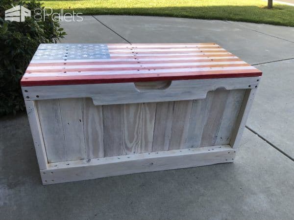 Patriotic Pallet Bench Features Hidden Storage Pallet Benches, Pallet Chairs & Stools Patriotic Pallet Bench Features Hidden Storage Pallet Benches, Pallet Chairs & Stools