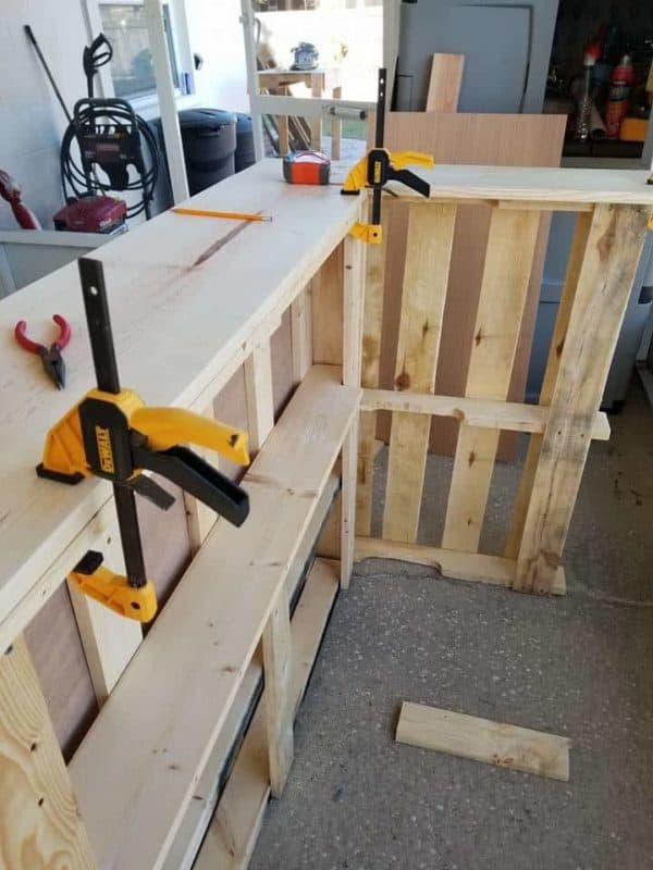 3 Pallet Bar Features Mod Podge Picture Top Pallet Bars 3 Pallet Bar Features Mod Podge Picture Top Pallet Bars