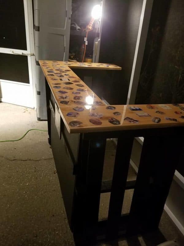 3 Pallet Bar Features Mod Podge Picture Top Pallet Bars 3 Pallet Bar Features Mod Podge Picture Top Pallet Bars