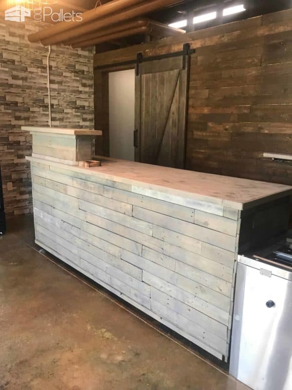 Flexible Design: Pallet Counter, Cash Wrap, or Pallet Bar Pallet Bars Pallet Store, Bar & Restaurant Decorations Flexible Design: Pallet Counter, Cash Wrap, or Pallet Bar Pallet Bars Pallet Store, Bar & Restaurant Decorations