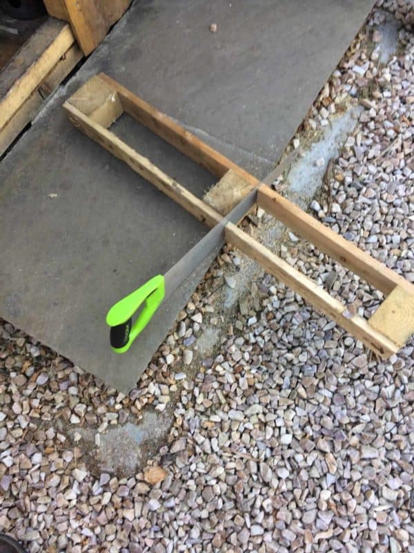 Wood Slice Pallet Table Will Leave Them Envious! Pallet Desks & Pallet Tables Wood Slice Pallet Table Will Leave Them Envious! Pallet Desks & Pallet Tables
