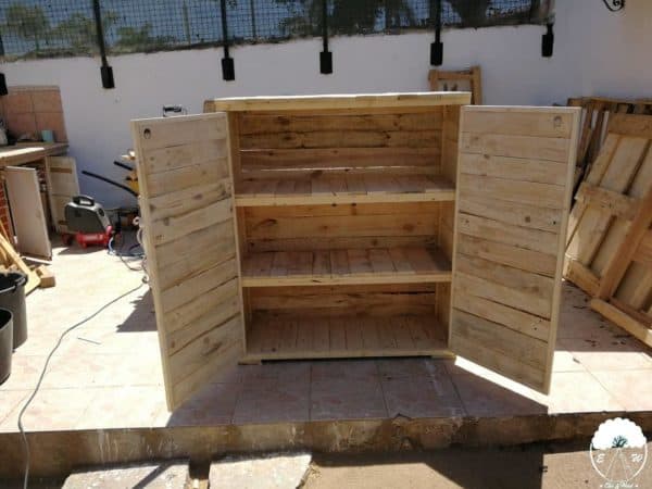 Garden Pallet Cabinet / Armario De Jardin Pallet Cabinets & Wardrobes Garden Pallet Cabinet / Armario De Jardin Pallet Cabinets & Wardrobes