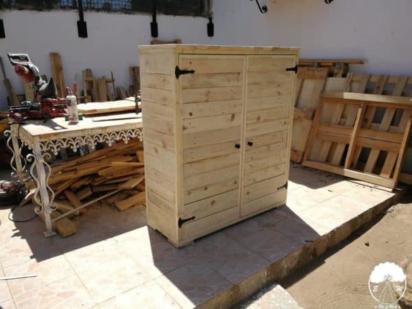 Garden Pallet Cabinet / Armario De Jardin Pallet Cabinets & Wardrobes Garden Pallet Cabinet / Armario De Jardin Pallet Cabinets & Wardrobes