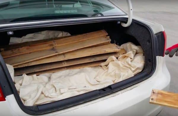 How to Dismantle a Pallet & Fit It in Your Car Trunk DIY Pallet Video Tutorials How to Dismantle a Pallet & Fit It in Your Car Trunk DIY Pallet Video Tutorials