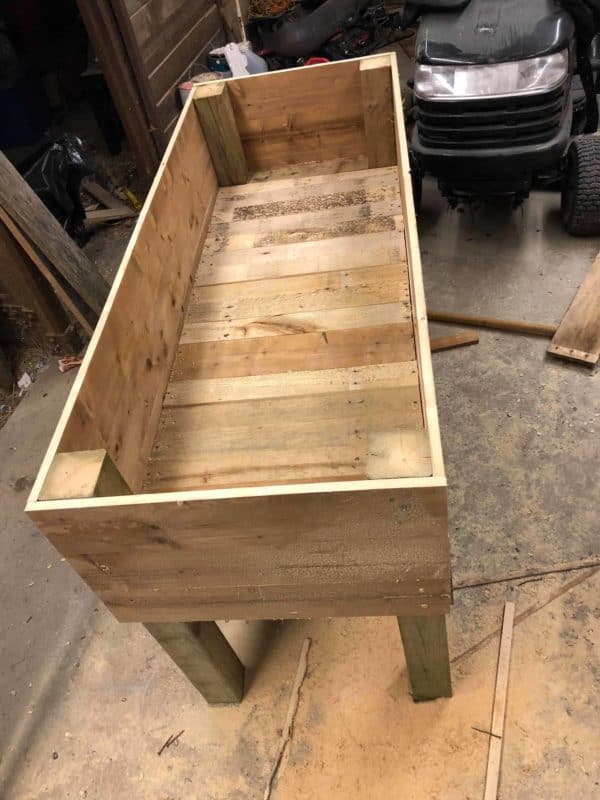 Raised Pallet Planter Box Pallet Planters & Compost Bins Raised Pallet Planter Box Pallet Planters & Compost Bins