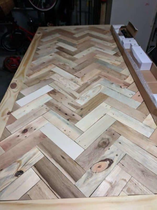 10 Pallets Double-sided Herringbone Barn Door Pallet Walls & Pallet Doors 10 Pallets Double-sided Herringbone Barn Door Pallet Walls & Pallet Doors