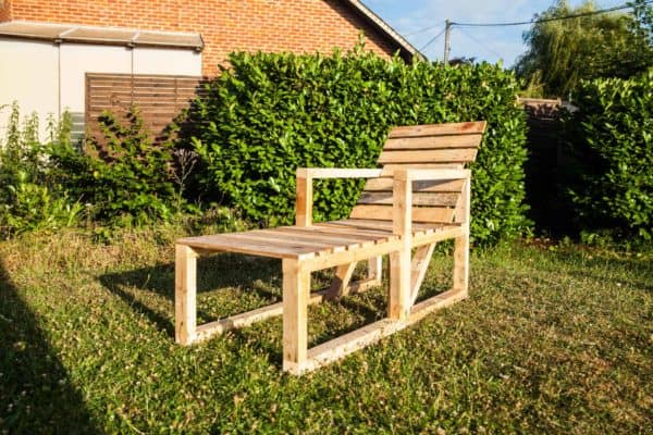 Garden Pallet Couch / Transat En Palettes DIY Pallet Video Tutorials Lounges & Garden Sets Garden Pallet Couch / Transat En Palettes DIY Pallet Video Tutorials Lounges & Garden Sets