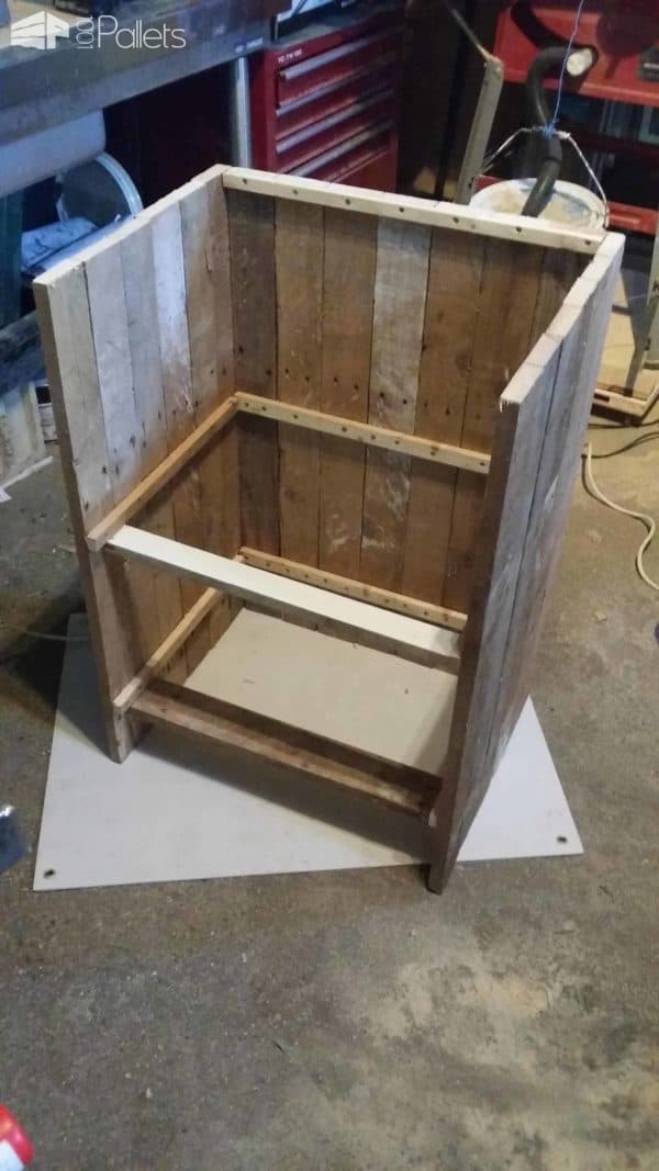 Pallet Turntable Stand & Lp Records Cabinet Pallet Cabinets & Wardrobes Pallet Turntable Stand & Lp Records Cabinet Pallet Cabinets & Wardrobes