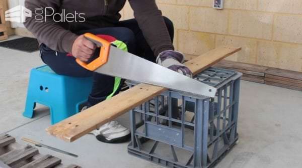 Diy: Pallet Kids Table & Chair DIY Pallet Tutorials Fun Pallet Crafts for Kids Pallet Benches, Pallet Chairs & Stools Diy: Pallet Kids Table & Chair DIY Pallet Tutorials Fun Pallet Crafts for Kids Pallet Benches, Pallet Chairs & Stools