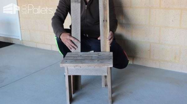 Diy: Pallet Kids Table & Chair DIY Pallet Tutorials Fun Pallet Crafts for Kids Pallet Benches, Pallet Chairs & Stools Diy: Pallet Kids Table & Chair DIY Pallet Tutorials Fun Pallet Crafts for Kids Pallet Benches, Pallet Chairs & Stools