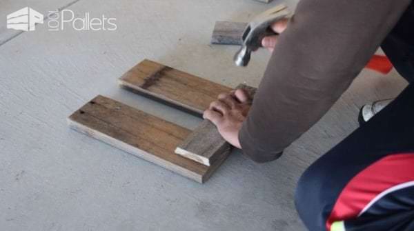 Diy: Pallet Kids Table & Chair DIY Pallet Tutorials Fun Pallet Crafts for Kids Pallet Benches, Pallet Chairs & Stools Diy: Pallet Kids Table & Chair DIY Pallet Tutorials Fun Pallet Crafts for Kids Pallet Benches, Pallet Chairs & Stools