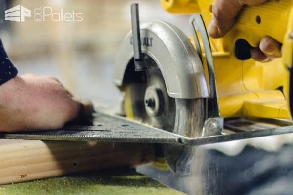 Must-have Tools For A Faultless Pallet Furniture Workshop and tools Must-have Tools For A Faultless Pallet Furniture Workshop and tools