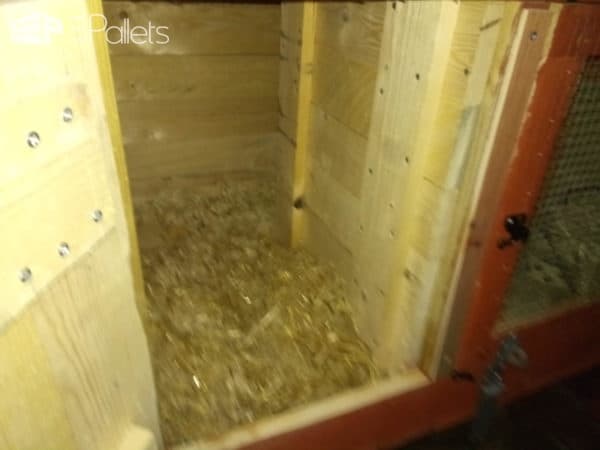 Pallet Rabbit Hutch or Small Animal House Animal Pallet Houses & Pallet Supplies Pallet Rabbit Hutch or Small Animal House Animal Pallet Houses & Pallet Supplies
