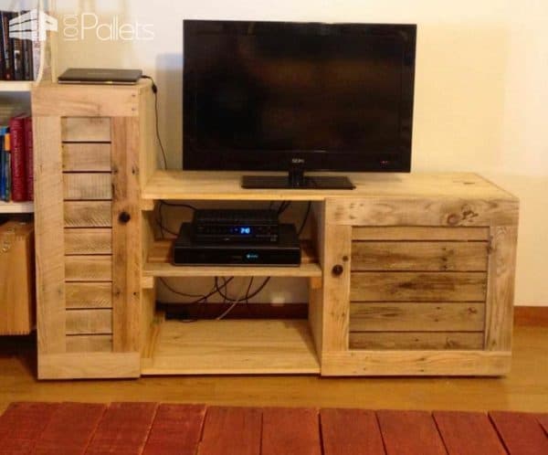 35 Amazing Tv Stands & Cabinets Made Out Of Wood Pallets Pallet TV Stands & Racks 35 Amazing Tv Stands & Cabinets Made Out Of Wood Pallets Pallet TV Stands & Racks