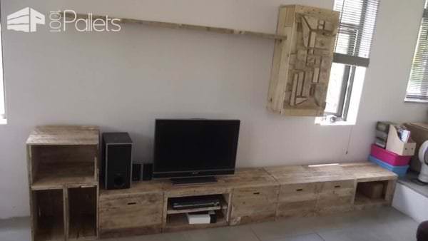 35 Amazing Tv Stands & Cabinets Made Out Of Wood Pallets Pallet TV Stands & Racks 35 Amazing Tv Stands & Cabinets Made Out Of Wood Pallets Pallet TV Stands & Racks
