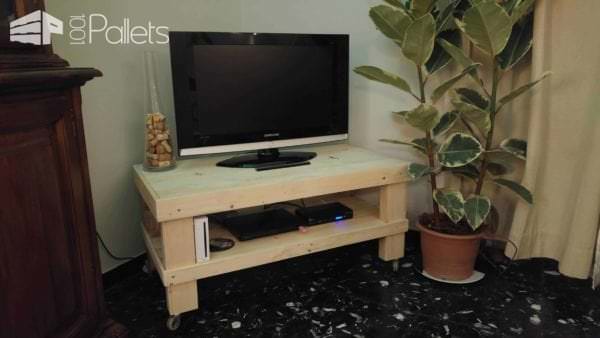 35 Amazing Tv Stands & Cabinets Made Out Of Wood Pallets Pallet TV Stands & Racks 35 Amazing Tv Stands & Cabinets Made Out Of Wood Pallets Pallet TV Stands & Racks