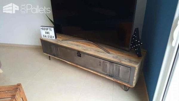 35 Amazing Tv Stands & Cabinets Made Out Of Wood Pallets Pallet TV Stands & Racks 35 Amazing Tv Stands & Cabinets Made Out Of Wood Pallets Pallet TV Stands & Racks