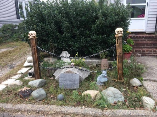 Halloween Pallet Gate Posts Other Pallet Projects Halloween Pallet Gate Posts Other Pallet Projects