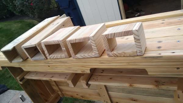 Pallet Desk Hutch Pallet Bookcases & Bookshelves Pallet Desks & Pallet Tables Pallet Desk Hutch Pallet Bookcases & Bookshelves Pallet Desks & Pallet Tables