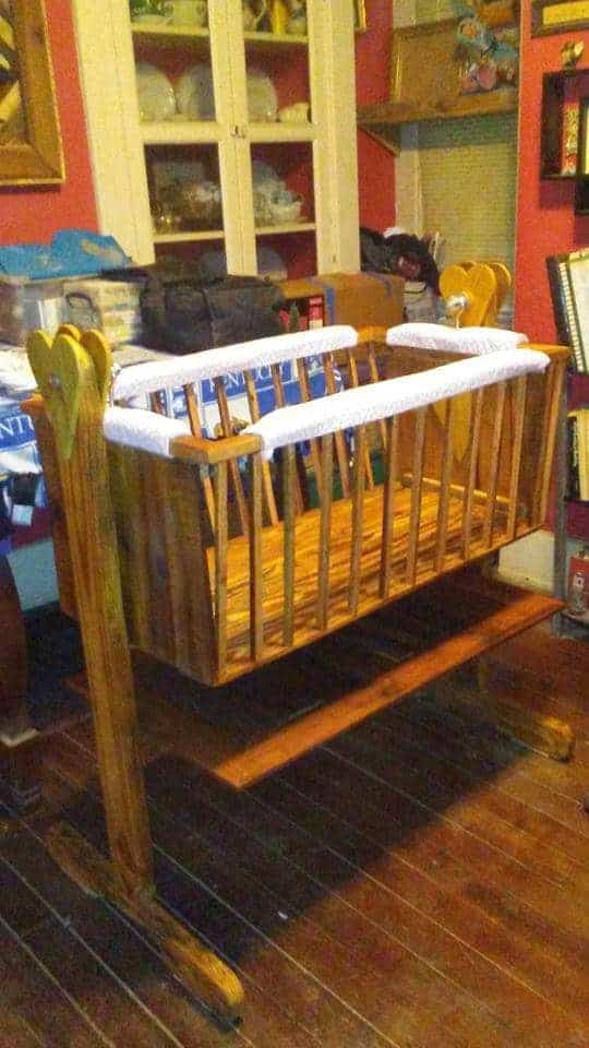 Reclaimed Pallet Baby Cradle Pallet Beds, Pallet Headboards & Frames Reclaimed Pallet Baby Cradle Pallet Beds, Pallet Headboards & Frames