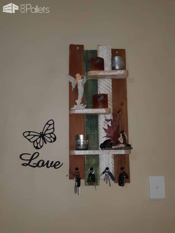 Bedroom Pallet Ferry Shelf Pallet Home Décor Ideas Pallet Shelves & Pallet Coat Hangers Bedroom Pallet Ferry Shelf Pallet Home Décor Ideas Pallet Shelves & Pallet Coat Hangers