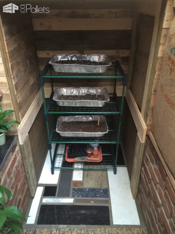Passive Energy Small Shed/Greenhouse Pallet Sheds, Cabins, Huts & Playhouses Passive Energy Small Shed/Greenhouse Pallet Sheds, Cabins, Huts & Playhouses
