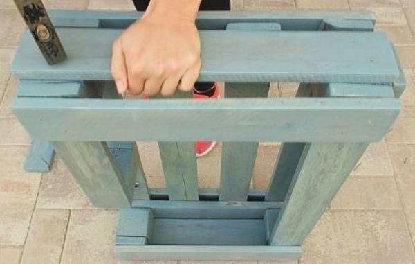 Diy: Pallet Pet Bed Animal Pallet Houses & Pallet Supplies DIY Pallet Tutorials DIY Pallet Video Tutorials Diy: Pallet Pet Bed Animal Pallet Houses & Pallet Supplies DIY Pallet Tutorials DIY Pallet Video Tutorials