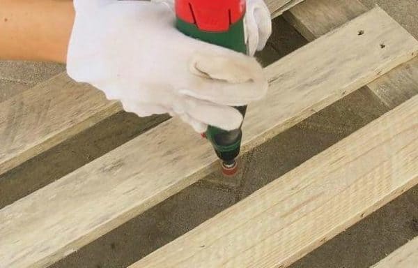 Diy: Pallet Pet Bed Animal Pallet Houses & Pallet Supplies DIY Pallet Tutorials DIY Pallet Video Tutorials Diy: Pallet Pet Bed Animal Pallet Houses & Pallet Supplies DIY Pallet Tutorials DIY Pallet Video Tutorials