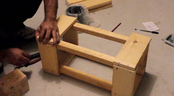 Diy: Wood Pallet Lantern DIY Pallet Tutorials DIY Pallet Video Tutorials Pallet Lamps & Lights Diy: Wood Pallet Lantern DIY Pallet Tutorials DIY Pallet Video Tutorials Pallet Lamps & Lights