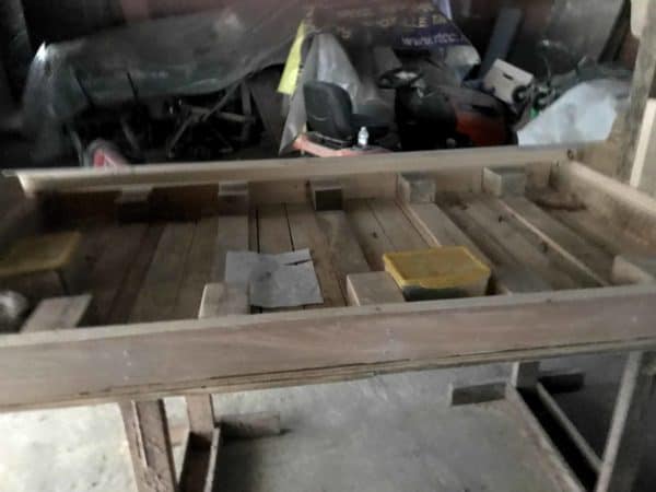 Pallet Farmhouse Table and Benches Pallet Benches, Pallet Chairs & Stools Pallet Desks & Pallet Tables Pallet Farmhouse Table and Benches Pallet Benches, Pallet Chairs & Stools Pallet Desks & Pallet Tables